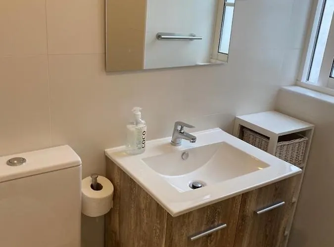 Atico 3ºa A 200m Catedral,playstation 4 Y Netflix Apartamento